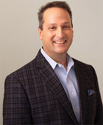 [MISSING IMAGE: ph_johngbruno-4c.jpg]